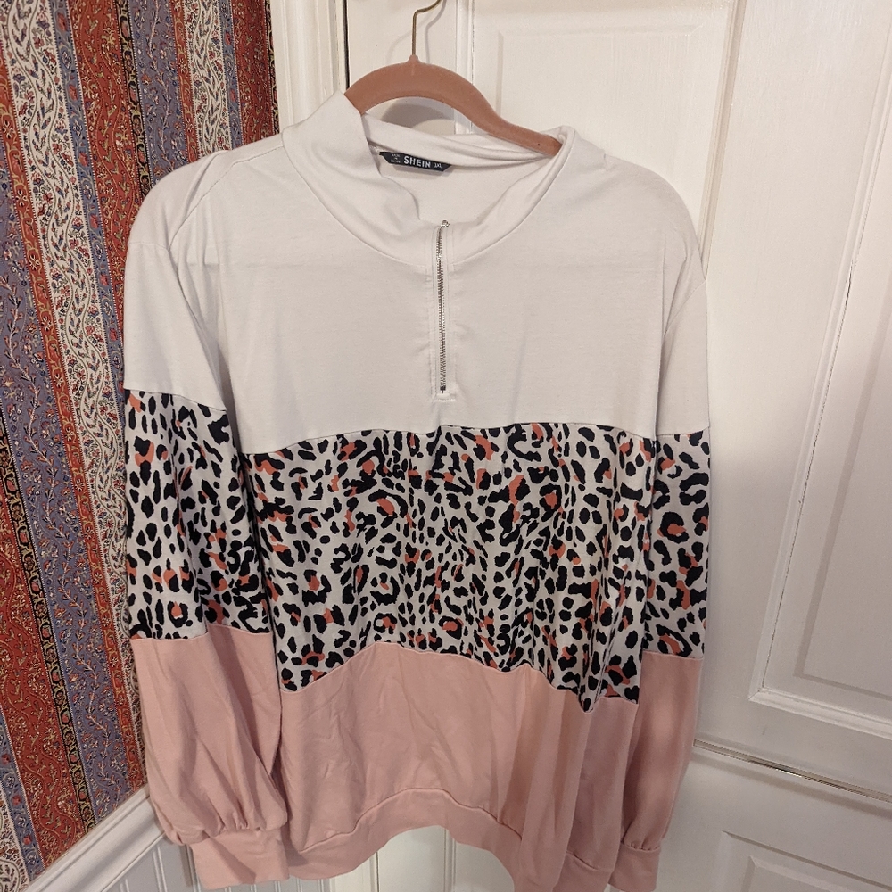 Sweatshirt